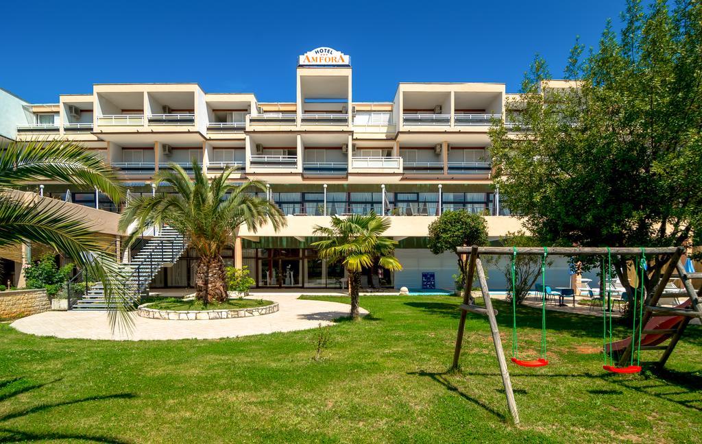 Hotel Amfora Рабац Екстериор снимка