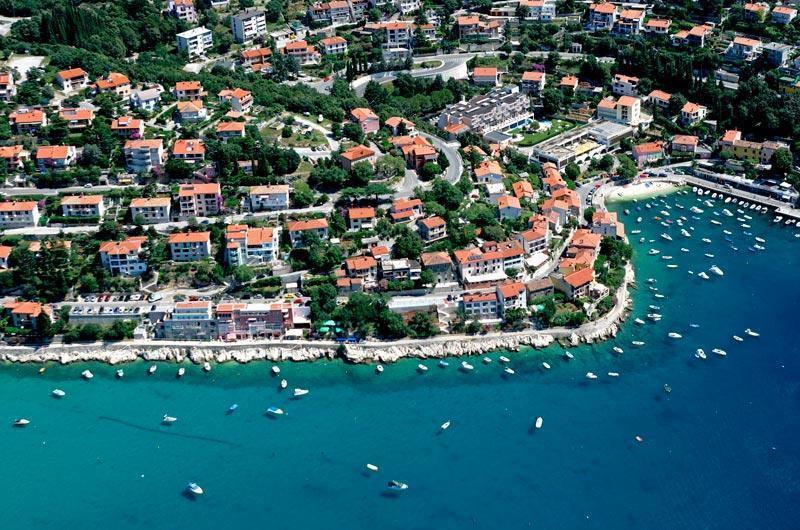 Hotel Amfora Рабац Екстериор снимка