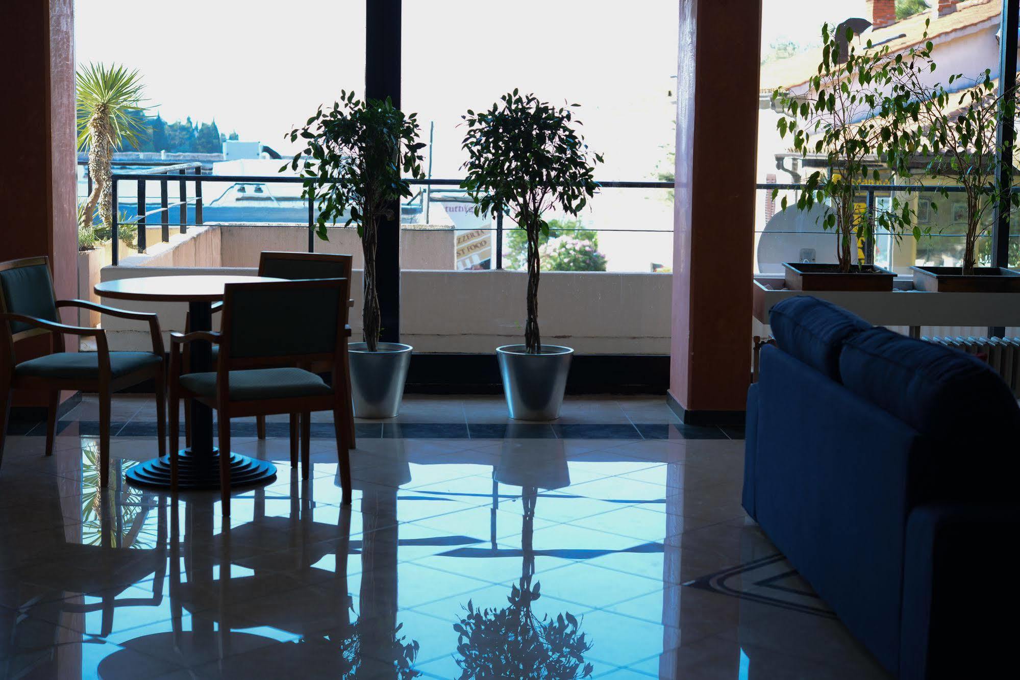 Hotel Amfora Рабац Екстериор снимка