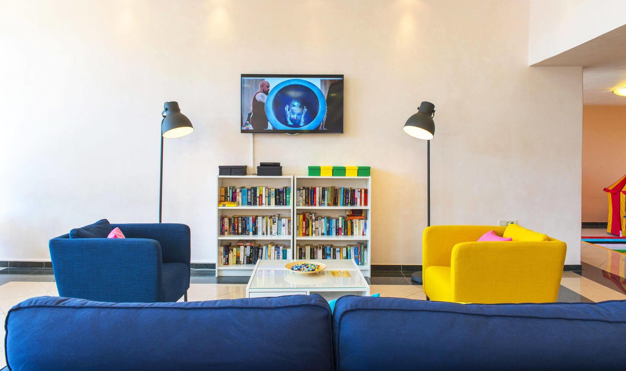 Hotel Amfora Рабац Екстериор снимка
